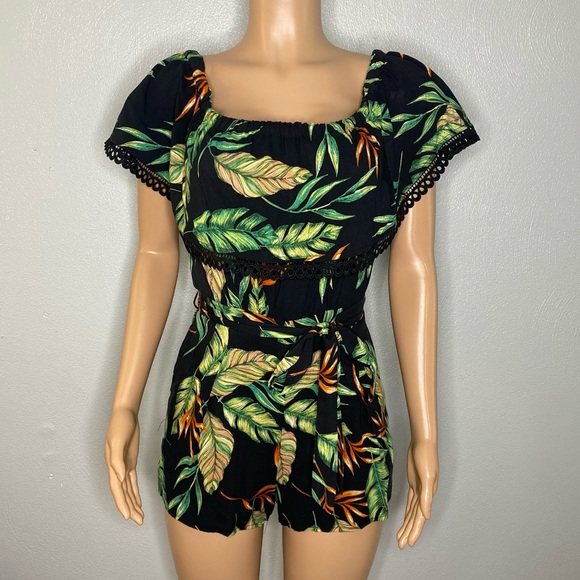 Gilli Green, Black & Orange Off Shoulder Romper - Picture 4 of 8